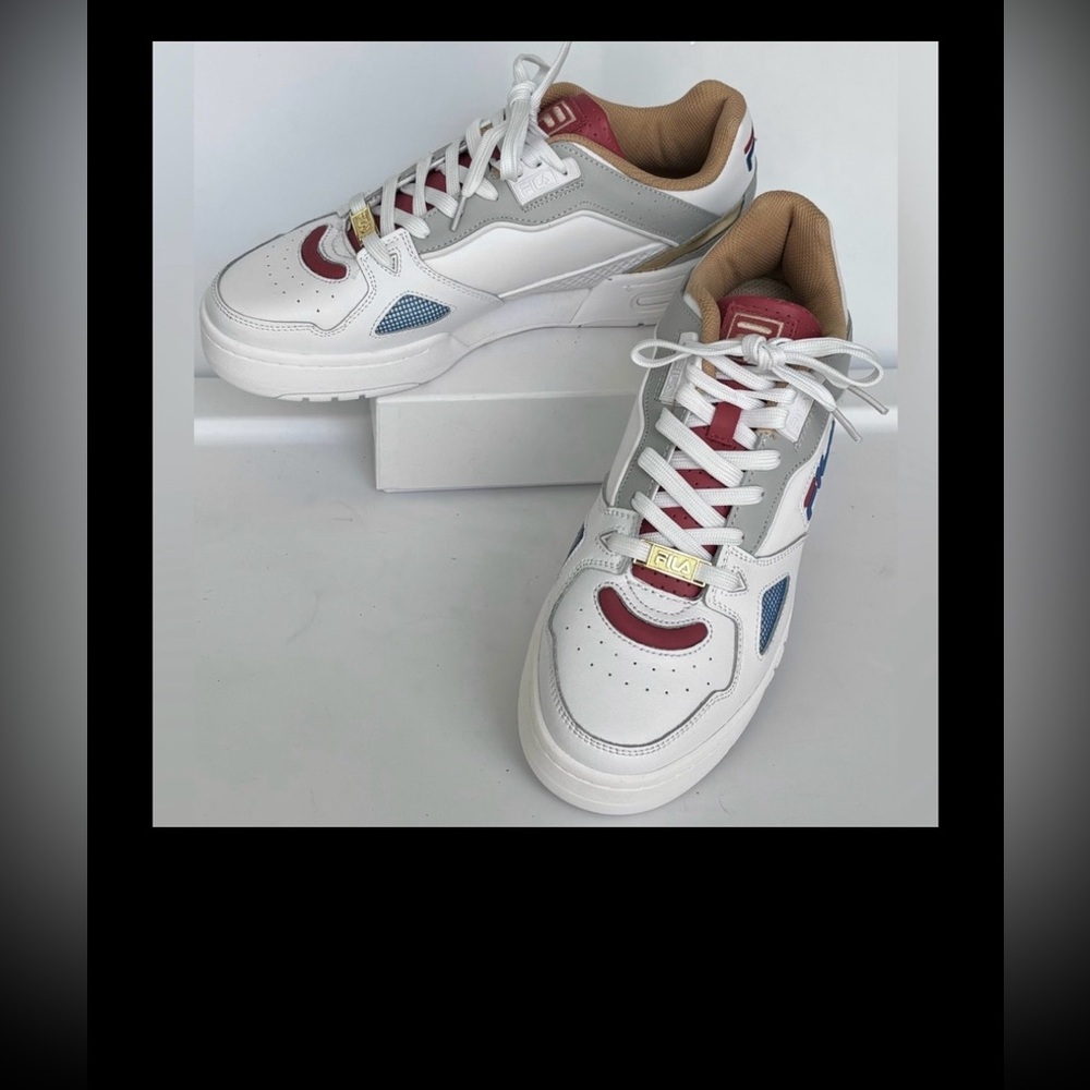 Fila Teratach 600 White Sneakers Shoes in Multi Colored Size 10 NWOB